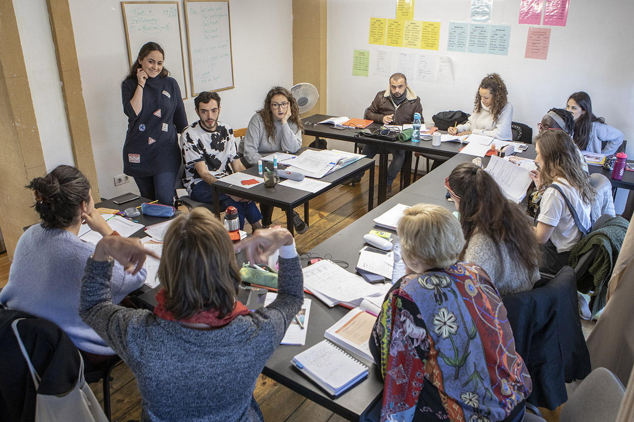 Students - Academia Neerlandesa SL